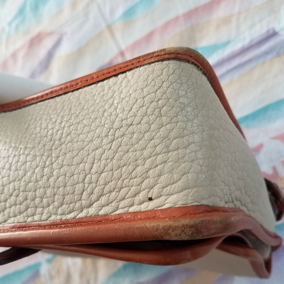 Dooney and Bourke Vintage Purse - Picture 9 of 12